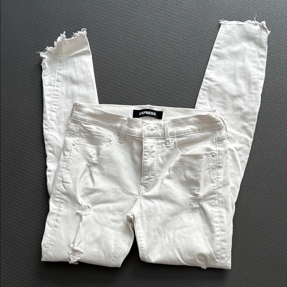 Express Women's White Distressed Jeans 4L